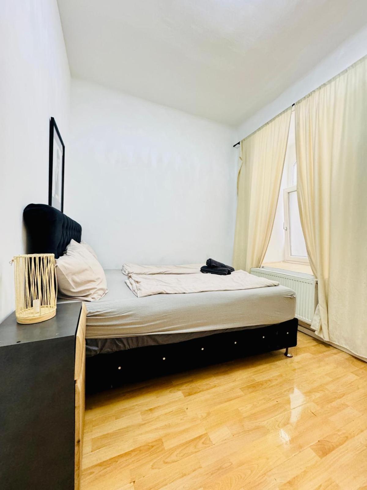 Comfy Rooms In A Shared Apt, 8Min To Rathausplatz فيينا المظهر الخارجي الصورة