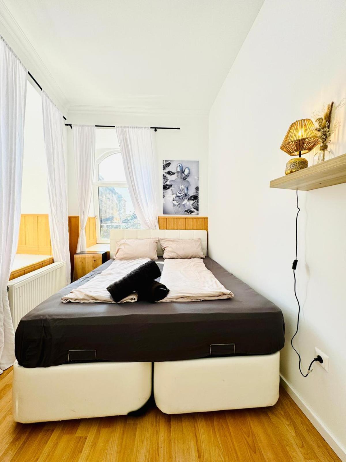 Comfy Rooms In A Shared Apt, 8Min To Rathausplatz فيينا المظهر الخارجي الصورة
